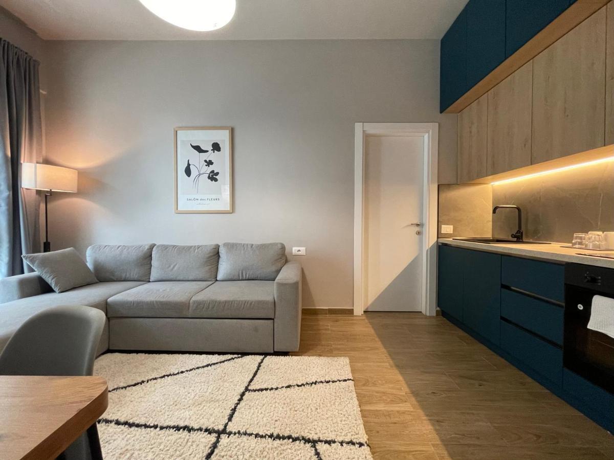 Square 21 Apartments Tirana Exteriör bild
