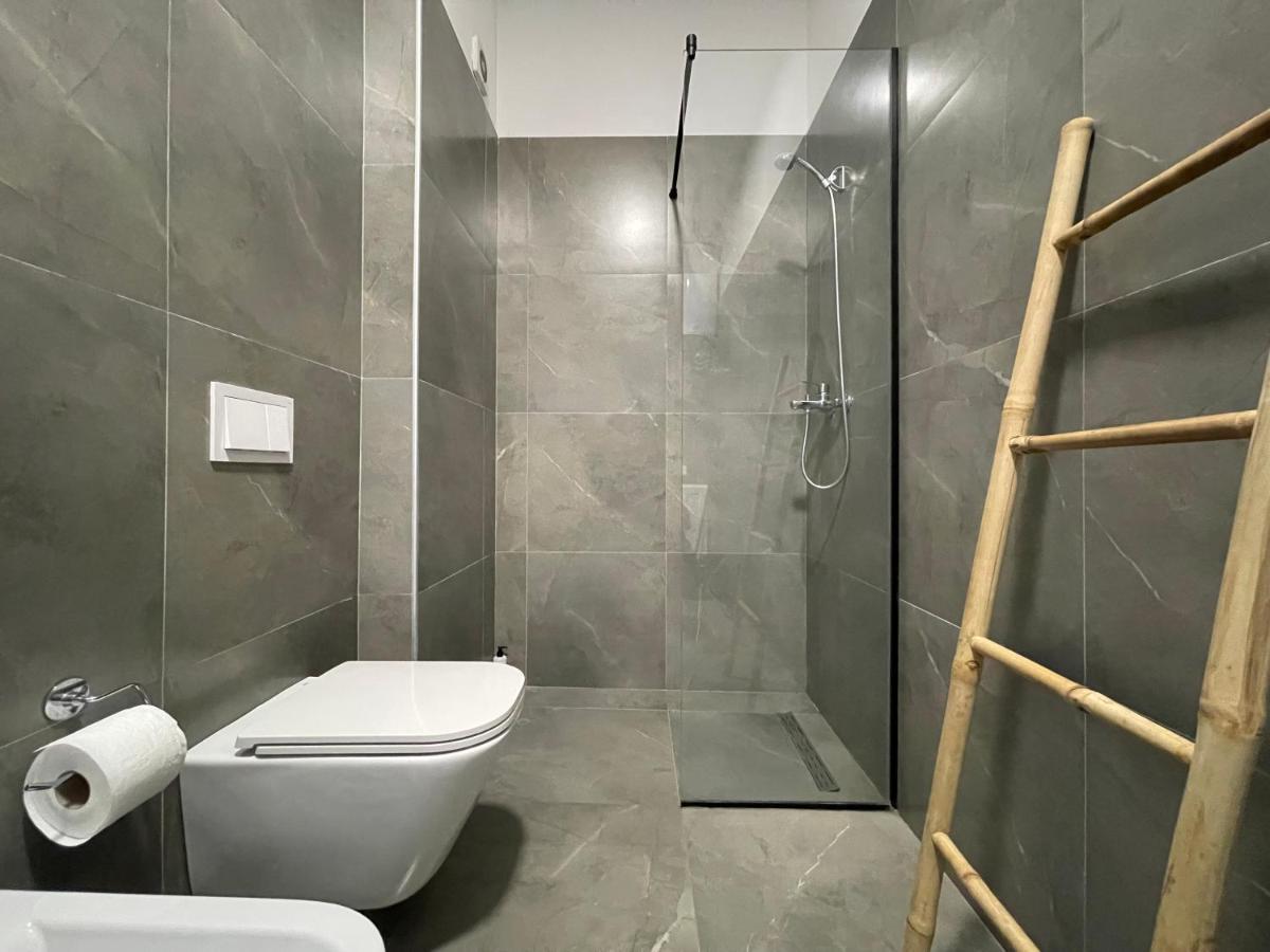 Square 21 Apartments Tirana Exteriör bild